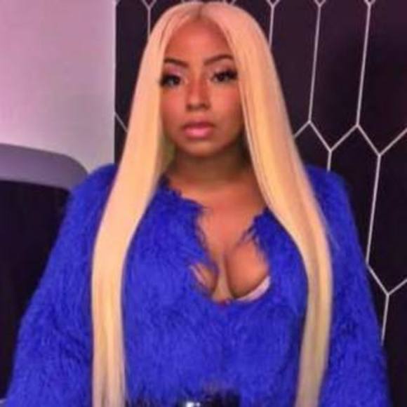 Meet your Posher, Yahinez - Picture 1 of 1